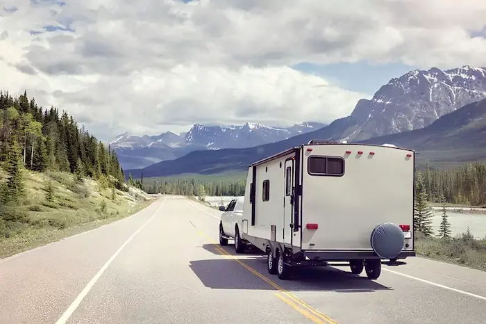 Hydraulic vs. Electric Trailer Brakes: A Complete Comparison for Smarter Towing